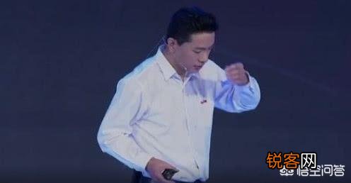 百度AI开发者大会上对李彦宏泼水的人,你觉得他会是什么心理？