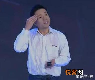 百度AI开发者大会上对李彦宏泼水的人,你觉得他会是什么心理？