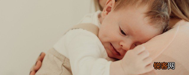 2岁孩子打人怎么引导 2岁孩子打人父母怎么办呢