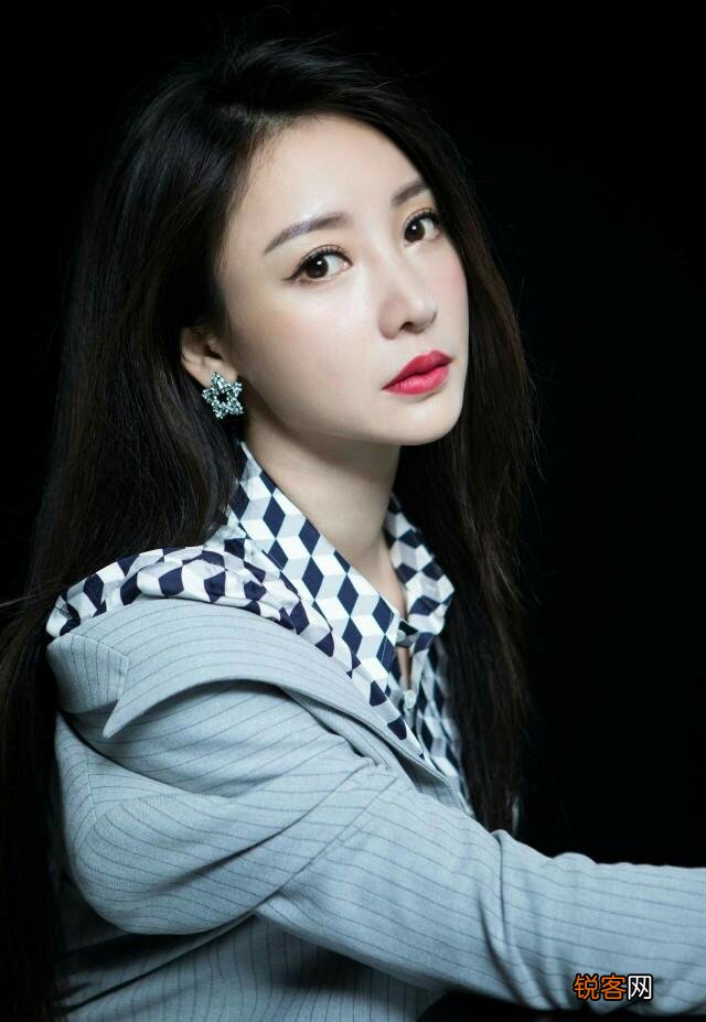 无人与我立黄昏,无人问我粥可温,出自哪里,作者是谁,全文是什么,讲的什么意境？
