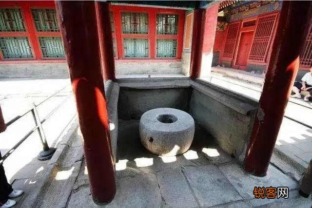 北京为什么很多景点下午5点关门？