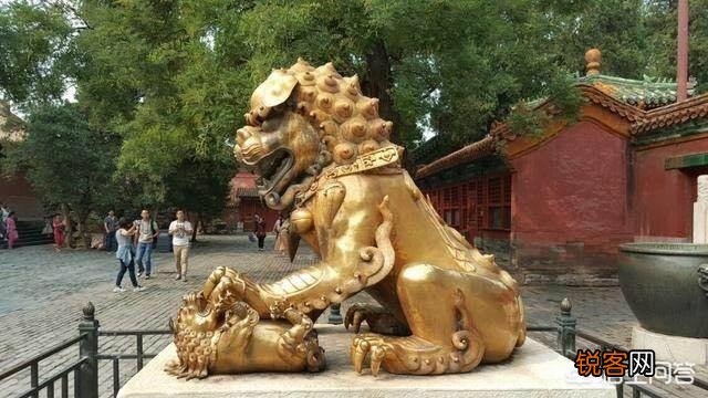 故宫铜狮子为什么不能摸？