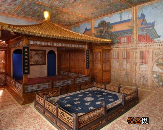故宫铜狮子为什么不能摸？