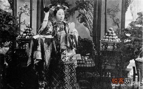 一位老太监说：“故宫内有70多口井,无人敢喝里面的水”,这是为什么？