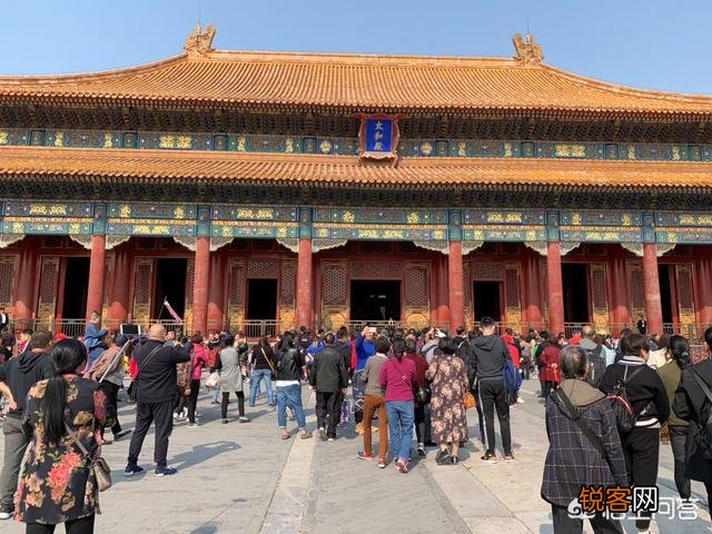 据专家统计故宫约有9999间明清时期老房子,为何有人说其中有几间房子从不对外开放呢？