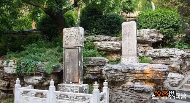 历史上吊死崇祯皇帝“歪脖子树”,现如今还在原地吗？