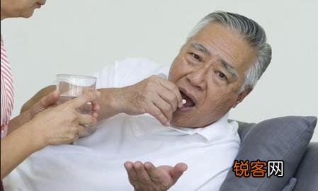 老人吃降脂药的5大错误方法