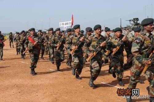 印度如果发生国战的话,军队能不能召集1亿军队？