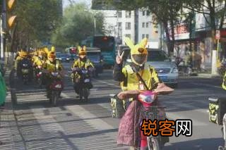 2017年流行什么颜色的羽绒服？