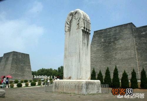 武则天的无字碑到底想表达什么意思？