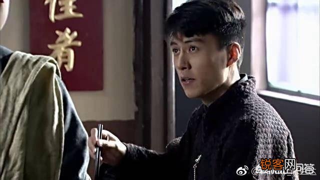 靳东是山东籍演员,为何被毛阿敏认为是日本人？