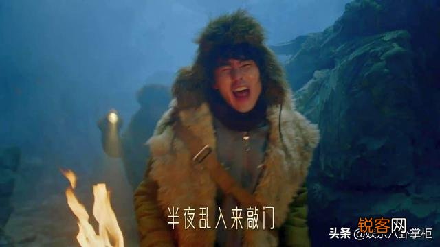 为什么《鬼吹灯》不一直用靳东？