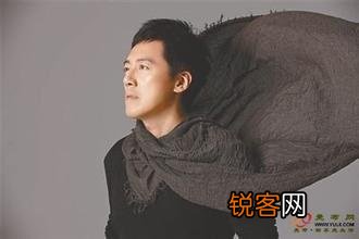 你们觉得靳东和张宇长的像不像呢？