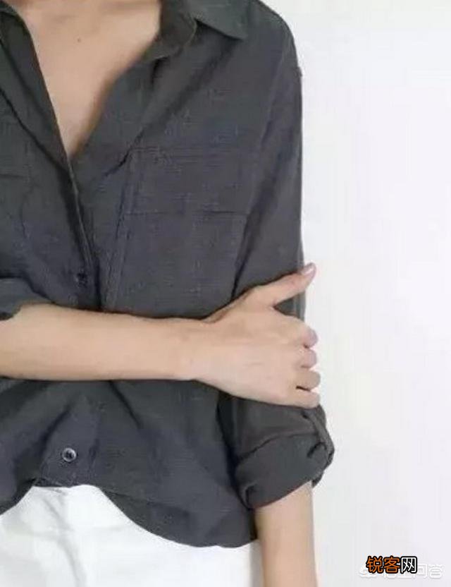平胸的女孩会有男生喜欢吗？
