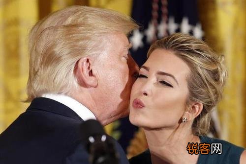 如何评价美国第一千金伊万卡的政治着装？