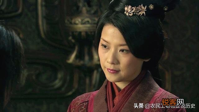 郭圣通于建武十七年被废去后位,封为中山王太后,刘秀还活着,为什么是太后？