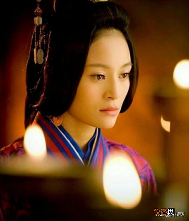 郭圣通于建武十七年被废去后位,封为中山王太后,刘秀还活着,为什么是太后？