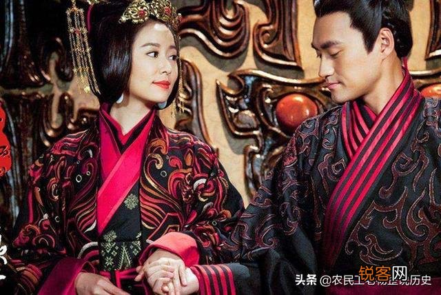 郭圣通于建武十七年被废去后位,封为中山王太后,刘秀还活着,为什么是太后？