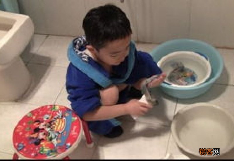 袜子掉马桶里冲走了会不会堵