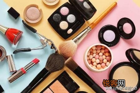 你们买化妆品,一般会在什么平台买,觉得信任度高点呢？
