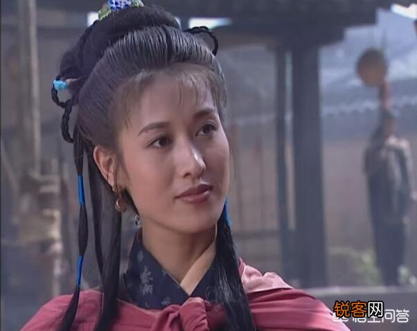 为什么宋江杀了扈三娘一家,扈三娘还要做宋江的干妹妹？