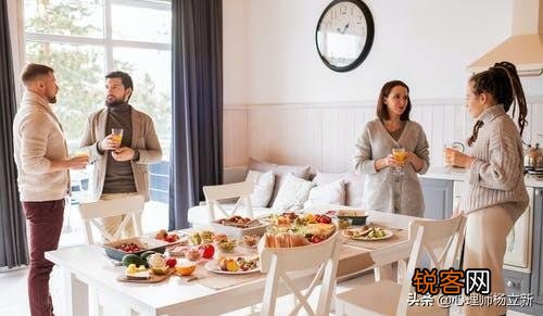 不如意事常八九,可与言者无二三。后半句的意思？