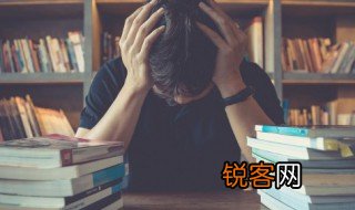 青山朝别暮还见嘶马出门思旧乡的意思 青山朝别暮还见嘶马出门思旧乡含义