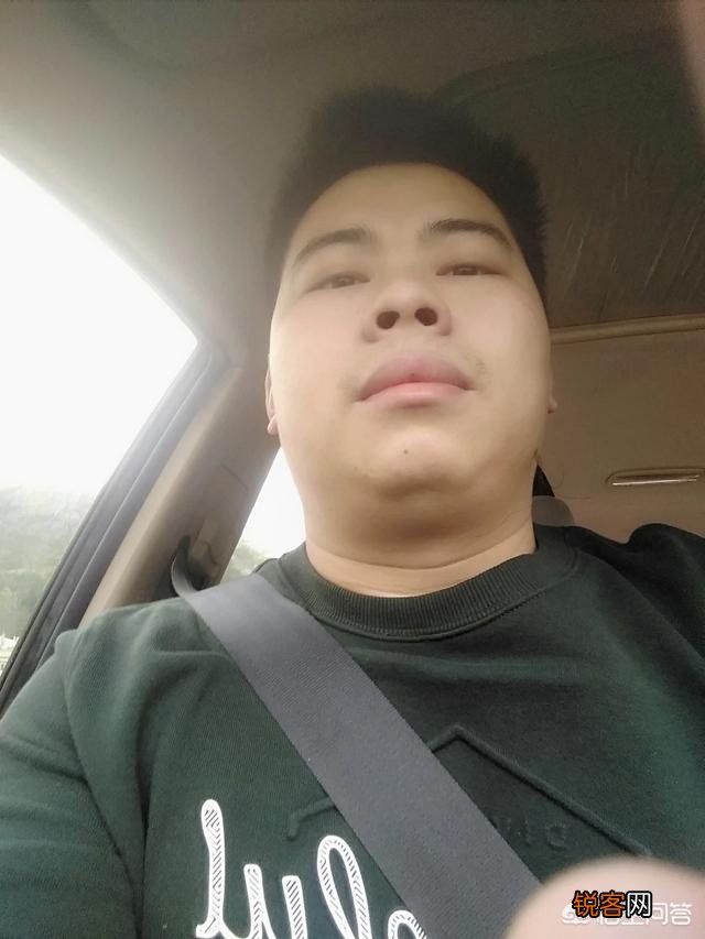 父亲死前说等他死后,就不要和亲戚来往了,现在有亲戚去世了,我该去吗？