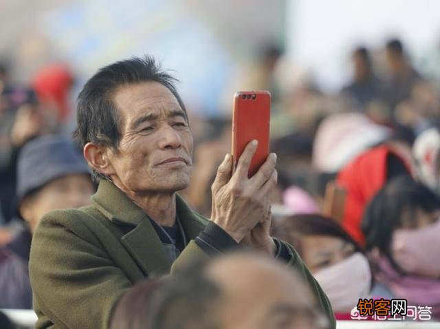 摄影用大光圈就一定、必须能拍出“虚化”效果吗?为什么呐？