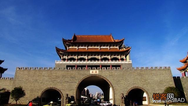 哪位知道除了百度还有别的搜索引擎没,现在的百度点进去全是广告？