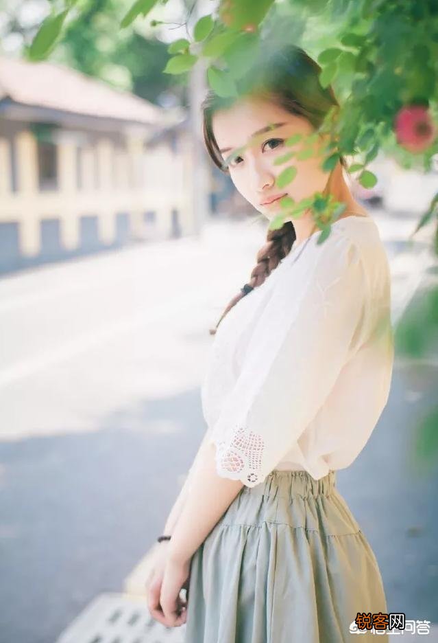 摄影师使用大光圈有什么好处？拍摄哪些题材,在哪些情况下拍摄,可以使用大光圈呢？