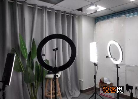 很多抖音直播间人数不足10人 抖音直播间人数是真实的吗