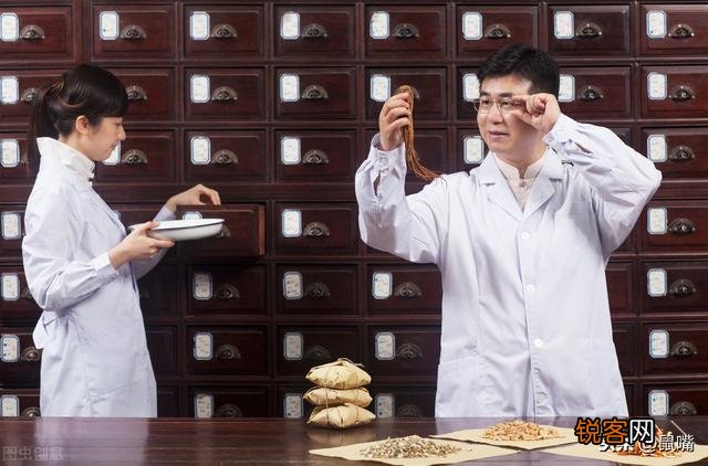 祖先文化遗产黄帝内经到底是未解的天书？还是伪科学的代表作？