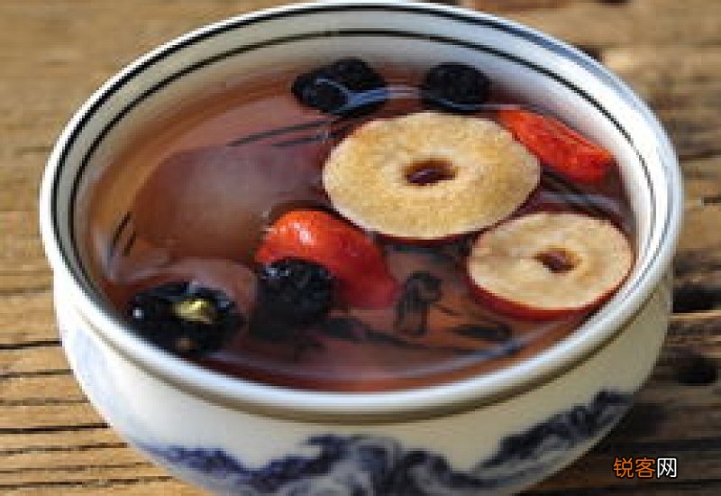 黑枸杞红枣泡水喝的功效