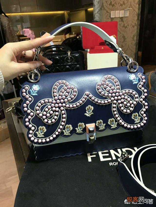 LV、古驰、YSL、香奈儿、芬迪等这些奢侈品皮具,哪里买才超值？