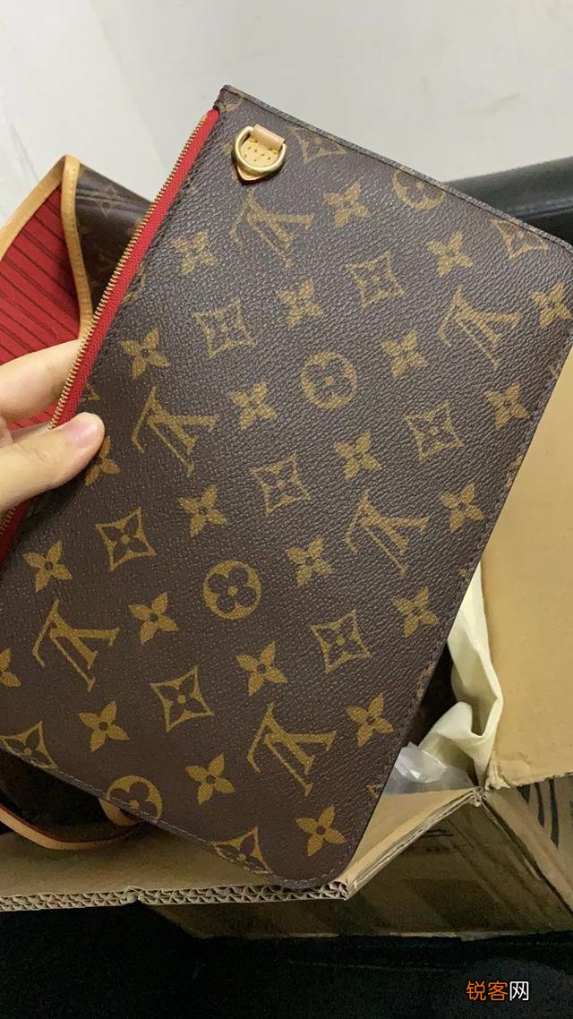 有哪些一看就知道是奢侈品的包包？