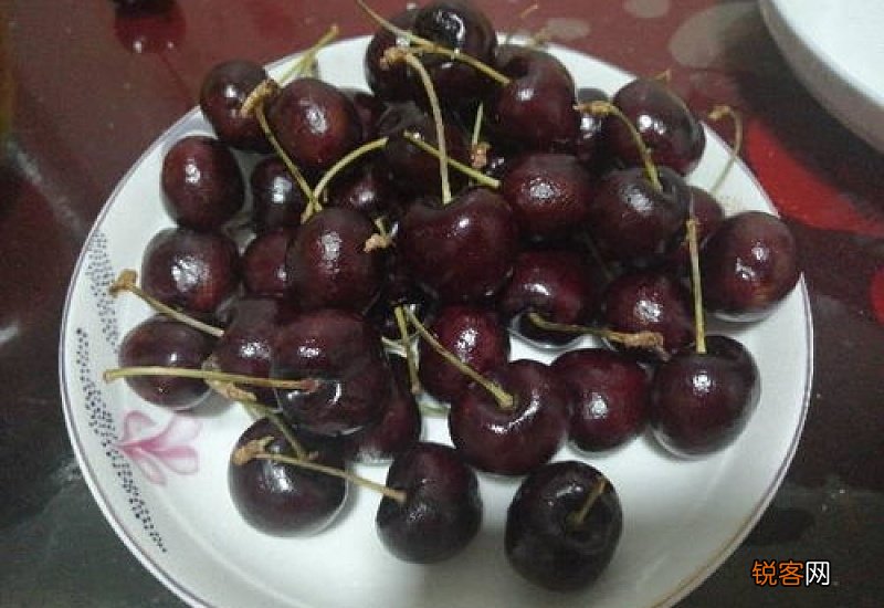 车厘子外面黏糊糊的还能吃吗