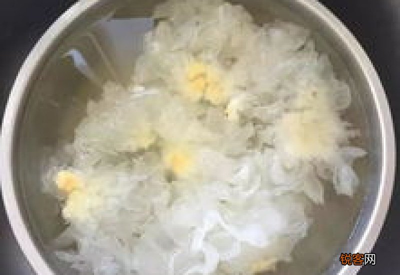 银耳是当天泡好还是前一天晚上泡好
