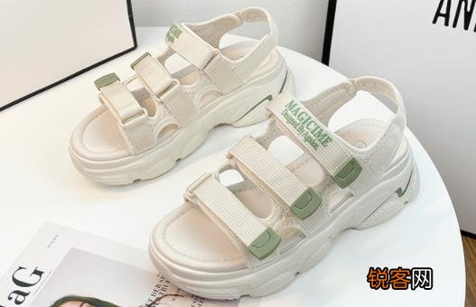 凉鞋泡水发臭原因是什么 凉鞋里面太滑怎么办