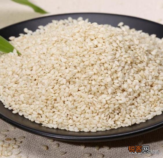 一般家庭厨房里都会备有哪些做菜的调料？