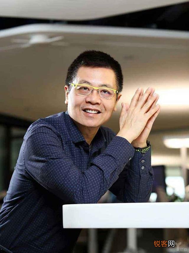 唯品会和聚美优品的现状有什么本质的区别吗？他们的前景呢,哪个会走的更远？