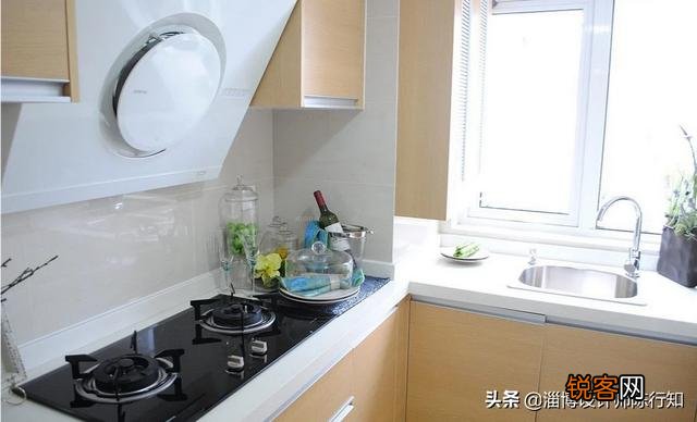 新房装修,抽油烟机怎么安装？