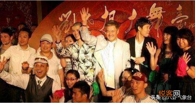 宋晓峰直播打赏破亿,能到手多少钱？算赵本山徒弟中收入最高的吗？