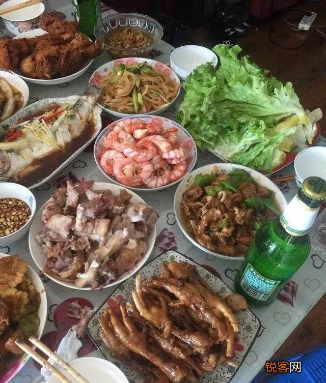 为什么感觉有些东北人即使没有那么有钱,但还活的那么开心？