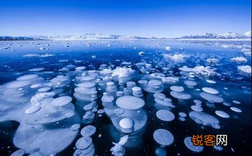 赛里木湖为什么有如此吸引人的魅力？