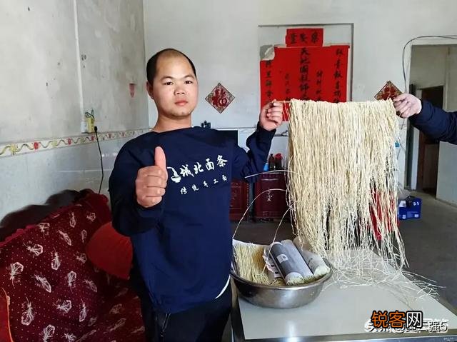 一定要区级或是县级以下的,包括区县 大家可以分享一下自己家乡的特色美食吗？