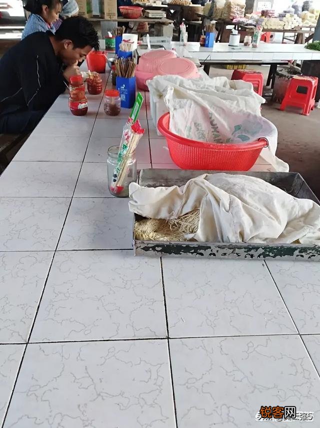一定要区级或是县级以下的,包括区县 大家可以分享一下自己家乡的特色美食吗？