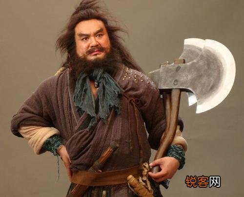 《水浒传》中,林冲、李逵、扈三娘、燕青,鲁智深,选一人当你的保镖,你会选谁？