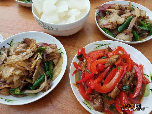 腊月在农村办喜酒,有宾客只顾吃肉而不喝酒,走时却把酒水带走了,难道不怕被人说吗？