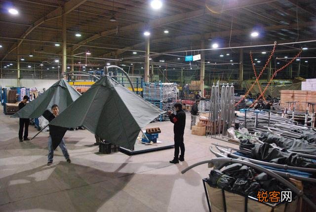 多少在家的留守妇女与丈夫渐行渐远？